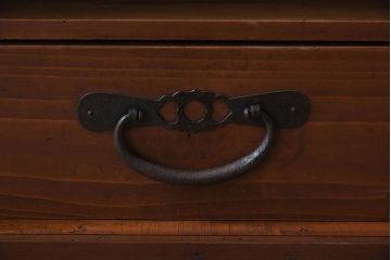 アンティーク家具　明治大正期　古い檜材の小ぶりでシンプルなアンティーク収納棚