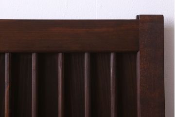 格子デザイン　古民具・骨董　古い木製の板戸2枚セット(窓)(1)