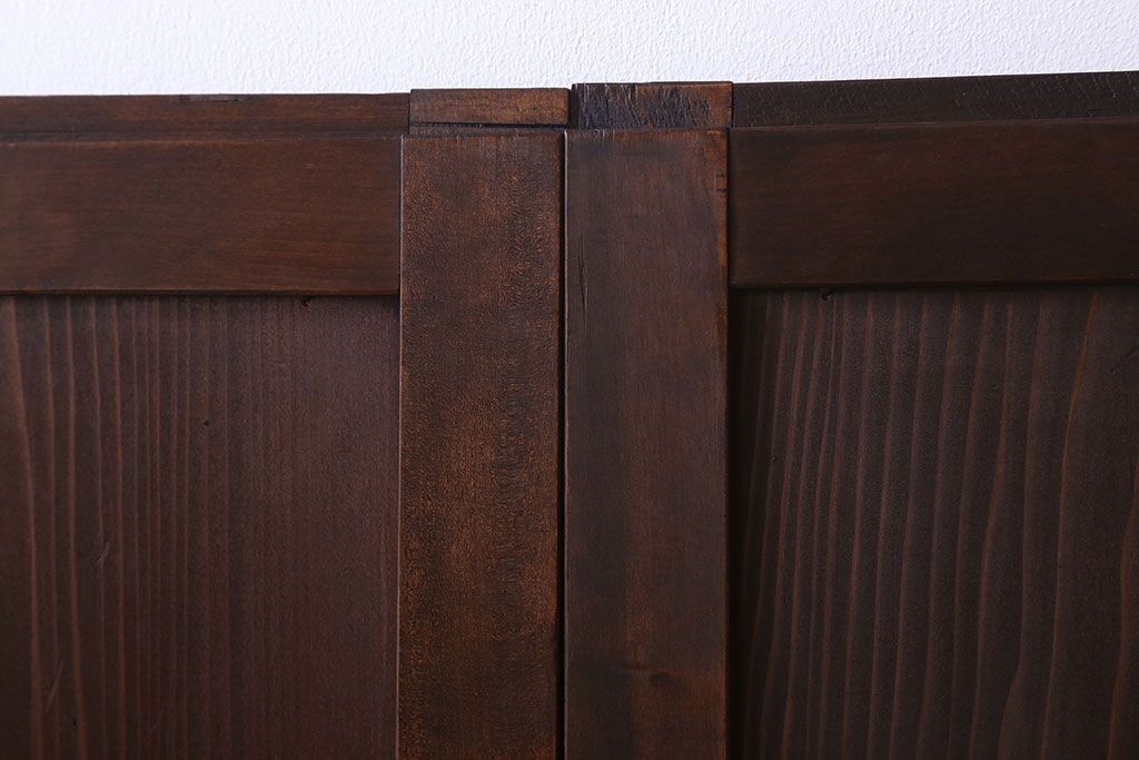 格子デザイン　古民具・骨董　古い木製の板戸2枚セット(窓)(2)