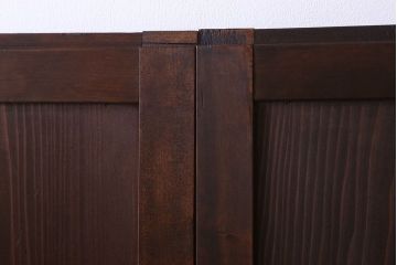 格子デザイン　古民具・骨董　古い木製の板戸2枚セット(窓)(2)