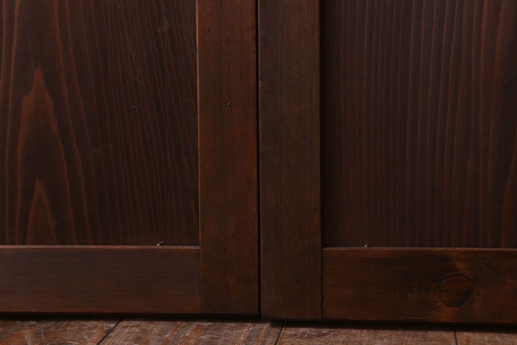 格子デザイン　古民具・骨董　古い木製の板戸2枚セット(窓)(2)