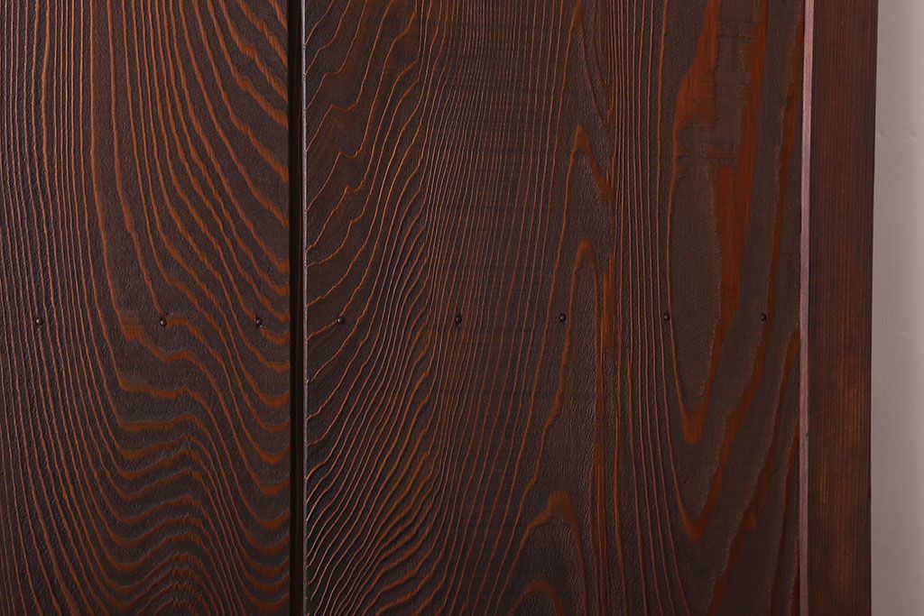 アンティーク　杢目の美しい上品な板戸ドア(扉)