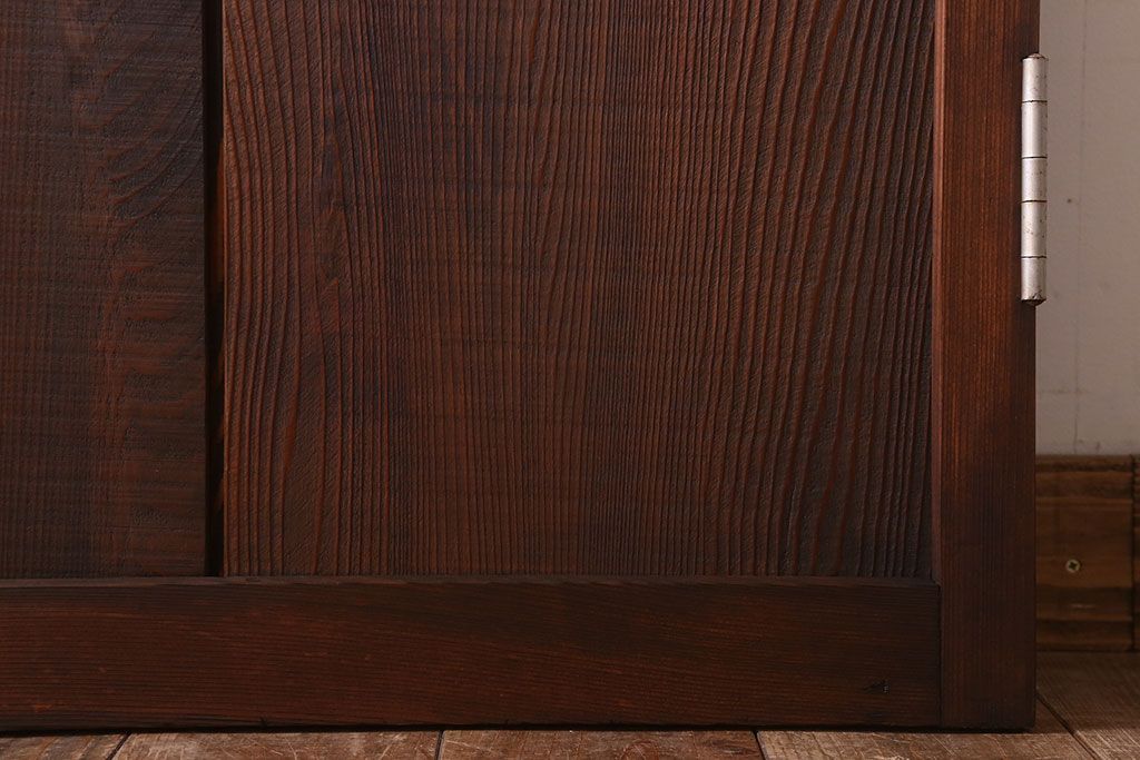 アンティーク　杢目の美しい上品な板戸ドア(扉)