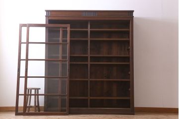 アンティーク家具　ガラス引き戸　薄型!和製アンティークの大きな収納棚