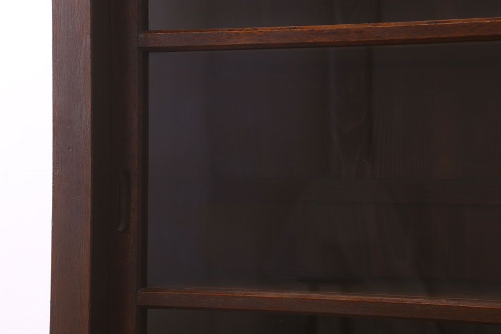 アンティーク家具　ガラス引き戸　薄型!和製アンティークの大きな収納棚