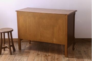 アンティーク雑貨　イギリスビンテージ　カブリオールレッグ(猫脚)　オーク材　キャビネット