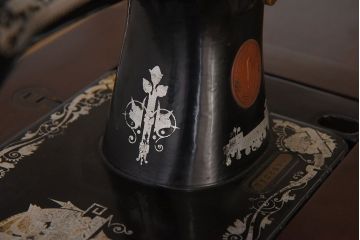 アンティーク家具　イギリスアンティーク　足踏みシンガーミシン(3)
