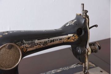 アンティーク家具　イギリスアンティーク　足踏みシンガーミシン(3)