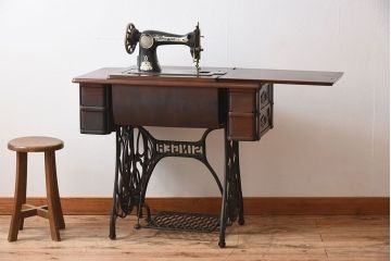 アンティーク家具　イギリスアンティーク　足踏みシンガーミシン(3)