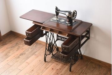 アンティーク家具　イギリスアンティーク　足踏みシンガーミシン(3)