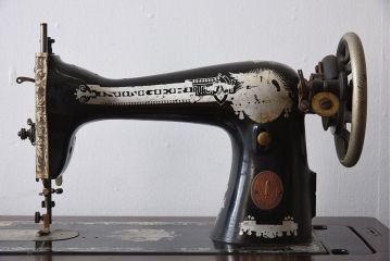 アンティーク家具　イギリスアンティーク　足踏みシンガーミシン(3)