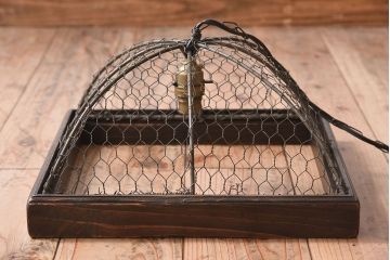 古い金網シェードのアンティーク天井照明