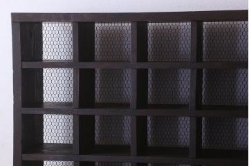 アンティーク家具　特大サイズ!古い木のマス目収納棚(収納棚、飾り棚)(2)
