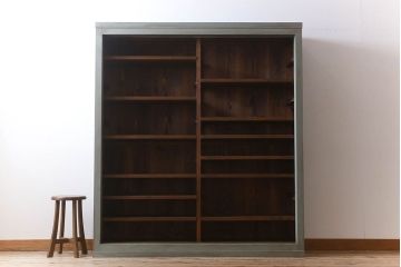 【F様ご成約分】オリーブグリーンペイント　ガラス引き戸　薄型　大きな収納棚