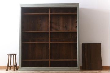 【F様ご成約分】オリーブグリーンペイント　ガラス引き戸　薄型　大きな収納棚