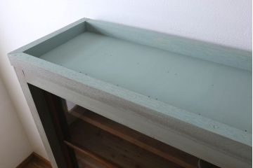 【F様ご成約分】オリーブグリーンペイント　ガラス引き戸　薄型　大きな収納棚