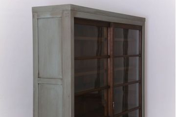 【F様ご成約分】オリーブグリーンペイント　ガラス引き戸　薄型　大きな収納棚