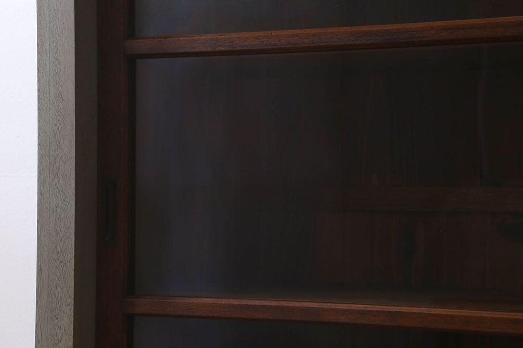 【F様ご成約分】オリーブグリーンペイント　ガラス引き戸　薄型　大きな収納棚