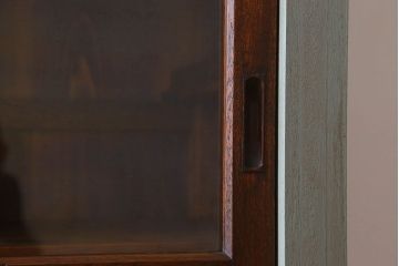 【F様ご成約分】オリーブグリーンペイント　ガラス引き戸　薄型　大きな収納棚