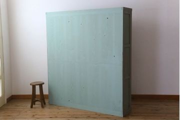 【F様ご成約分】オリーブグリーンペイント　ガラス引き戸　薄型　大きな収納棚