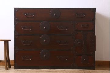 アンティーク家具　最上箪笥(衣装箪笥)　古民具・骨董　前面栗材