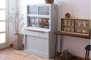 アンティーク家具　カップボード　アンティーク　おしゃれなペイント収納棚(食器棚)