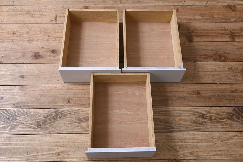 アンティーク家具　カップボード　アンティーク　おしゃれなペイント収納棚(食器棚)