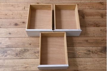 アンティーク家具　カップボード　アンティーク　おしゃれなペイント収納棚(食器棚)