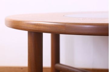 ヴィンテージ家具　北欧ビンテージ　コーヒーテーブル(ラウンドテーブル)おしゃれなガラス入り