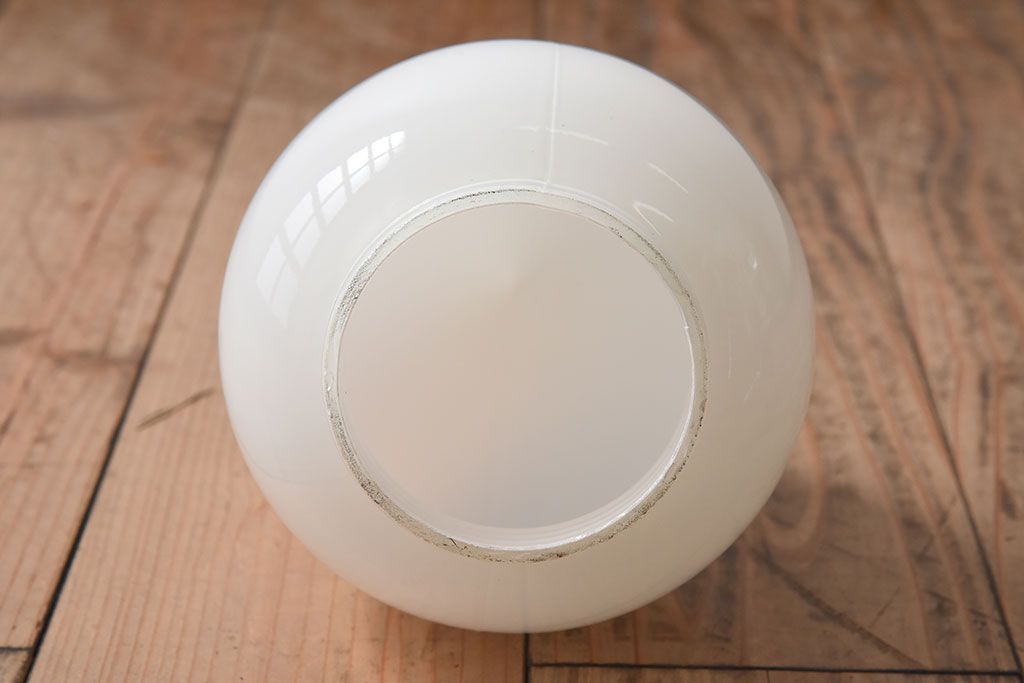 つぼみ型のレトロな壁付け照明(ブラケットライト・天井照明)