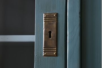 アンティーク家具　フランスアンティーク　大きなキャビネット(カップボード)　パイン材製