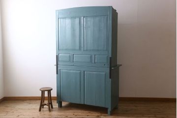 アンティーク家具　フランスアンティーク　大きなキャビネット(カップボード)　パイン材製