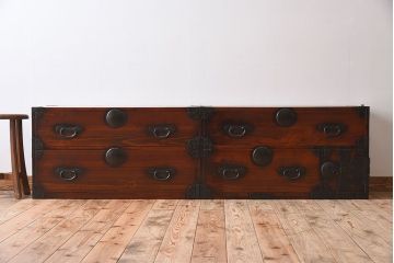 アンティーク家具　杉材　和製アンティーク　明治大正期の二段重ね時代箪笥(衣装箪笥)
