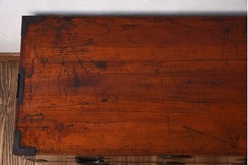 アンティーク家具　杉材　和製アンティーク　明治大正期の二段重ね時代箪笥(衣装箪笥)