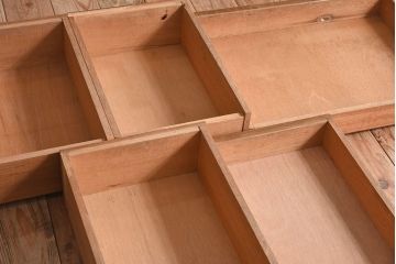 レトロ家具　ラワン材製　シンプル　昭和レトロな古い木の片袖机