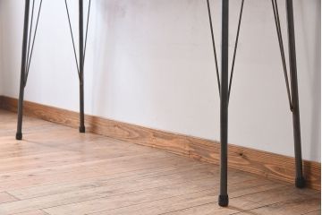 アンティーク家具　古い天板一枚板!朴の木材製　シンプルな鉄脚テーブル