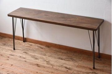 天板一枚板!古材をリメイクしたシンプルな鉄脚テーブル