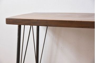 天板一枚板!古材をリメイクしたシンプルな鉄脚テーブル