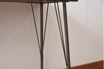 天板一枚板!古材をリメイクしたシンプルな鉄脚テーブル
