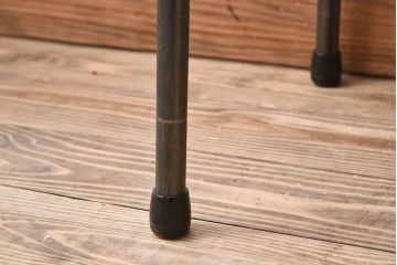 天板一枚板!古材をリメイクしたシンプルな鉄脚テーブル