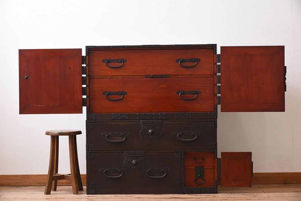 アンティーク家具　古民具・骨董　アンティークの重ね観音衣装箪笥