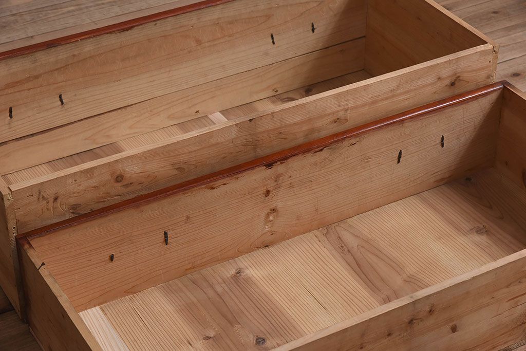 アンティーク家具　古民具・骨董　アンティークの重ね観音衣装箪笥