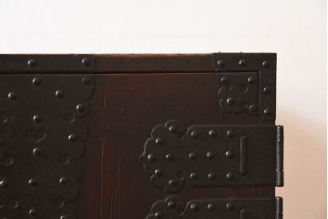 アンティーク家具　古民具・骨董　アンティークの重ね観音衣装箪笥