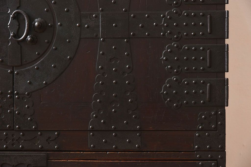 アンティーク家具　古民具・骨董　アンティークの重ね観音衣装箪笥