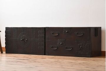 アンティーク家具　古民具・骨董　アンティークの重ね観音衣装箪笥