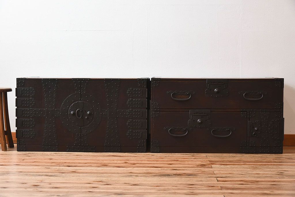 アンティーク家具　古民具・骨董　アンティークの重ね観音衣装箪笥