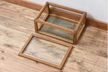 アンティーク家具　アンティーク　ナラ材　小ぶりな横型ガラスケース(ショーケース)