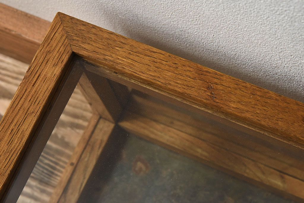 アンティーク家具　アンティーク　ナラ材　小ぶりな横型ガラスケース(ショーケース)