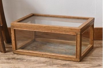 アンティーク家具　アンティーク　ナラ材　小ぶりな横型ガラスケース(ショーケース)