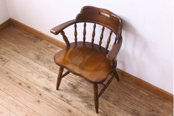 中古　飛騨産業キツツキマーク　穂高シリーズ　キャプテンチェア(2)